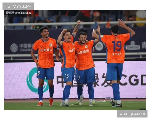 山东泰山阿尔瓦罗顶替洛佩斯，外援调整幅度最小